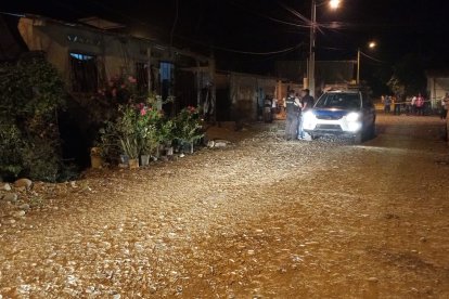 Testigos señalaron que el grupo de sospechosos fingió un operativo.