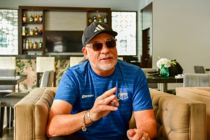 Carlos Alberto Juárez, máximo goleador histórico del Emelec, y exdelantero de la Tri.