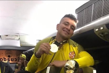 Mario Pineida: una vida forjada por el sacrificio de su madre.