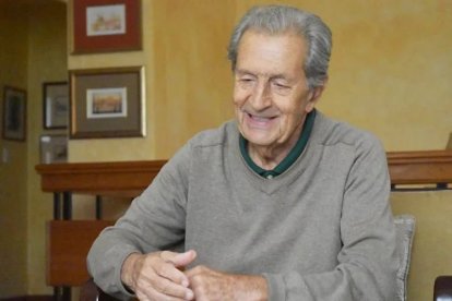 Rodrigo Borja falleció este jueves 18 de diciembre, a los 90 años.