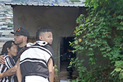 En el interior de esta vivienda fueron hallados los restos de los menores.