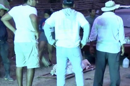 Tres camionetas con sujetos vestidos de militares entraron a la comunidad Chimborazo, zona de Las Canteras y asesinaron a siete personas

AG-EXTERNOS