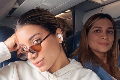 Sarah Alarcón junto a su mamá Gaby Pazmiño Yépez, quien ha sido su mejor consejera