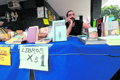 Jorge Osinaga espera que en 2026 se cumplan sus proyectos con libros.