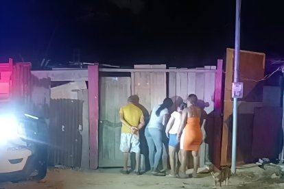 Las detonaciones alarmaron a algunos vecinos.