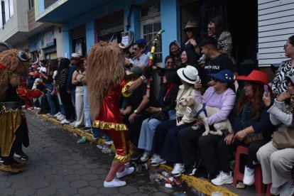La Diablada Pillareña convoca a cientos de danzantes del 1 al 6 de enero, en una celebración donde la organización comunitaria sostiene cada paso del baile.
