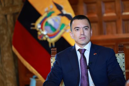 El presidente Daniel Noboa discutió con Rafael Correa en sus redes sociales por la crisis en Venezuela.