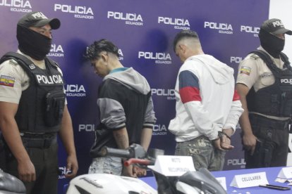 Los sujetos serán presentados a órdenes de la autoridad judicial competente.