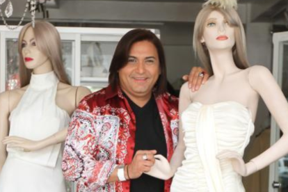 Falleció el diseñador ecuatoriano Carlos Linzan