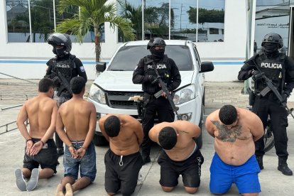 Los tres adultos son investigados por el delito de robo y fueron enviados a la cárcel de Cotopaxi

AG-EXTERNOS