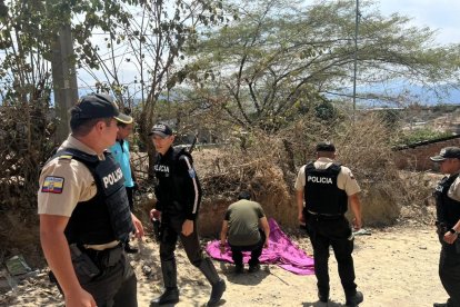 El  asesinato se cometió en el barrio La Alborada de Macará.