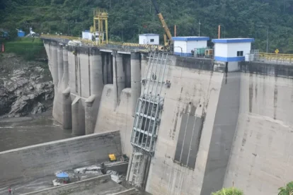 Central hidroeléctrica Manduriacu, ubicada entre las provincias de Pichincha e Imbabura.