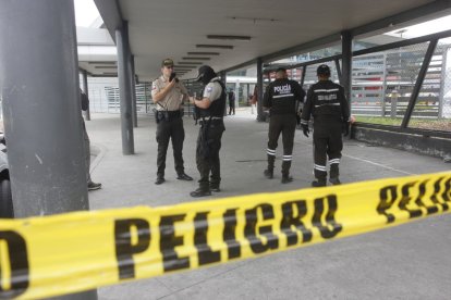 Un joven venezolano fue asesinado en los exteriores de la Terminal de Pascuales.