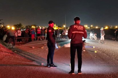 La policía en el cantón La Libertad investiga el asesinato de un hombre al estilo sicariato en el cantón La Libertad