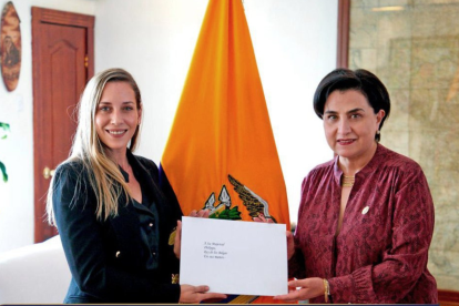 Andrea González recibió cartas credenciales y se oficializó su misión en Bélgica