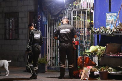 El crimen se produjo al interior de una despensa.