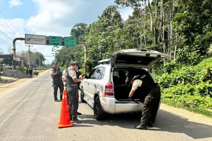 La Policía realiza operativos tras hechos violentos en Esmeraldas.