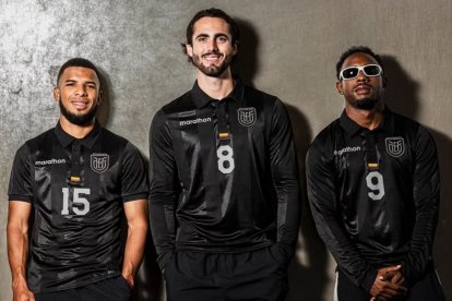 Leonardo Campana (c) fue parte de los últimos amistosos de la Tricolor.