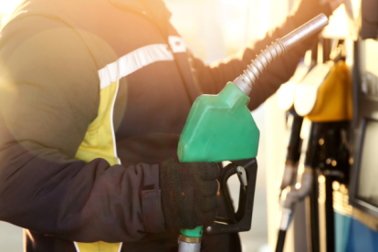 Nuevos precios rigen a los combustibles en Ecuador este 12 de enero.