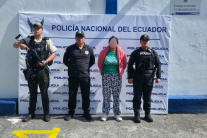 La mujer fue detenida por el delito de homicidio ,en La Mena 2, sur de Quito.
