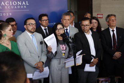 Varios legisladores, como Viviana Veloz, ya han emitido sus primeras reacciones respecto al caso GRANASA.