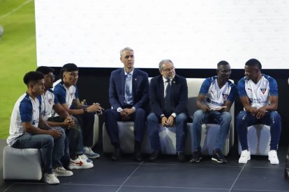 Jesús Pretell, Luis Segovia, Alejandro Tobar, Janner Corozo y Yerlin Quiñónez son los refuerzos albos.