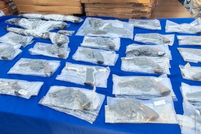 El armamento fue encontrado en un inmueble, en el norte de Guayaquil.