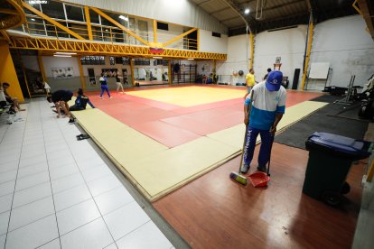 Personal de Fedeguayas intervino y adecentó este viernes 16 de enero coliseos y oficinas.