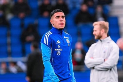 Kendry Páez en uno de los partidos con la camiseta de Estrasburgo.