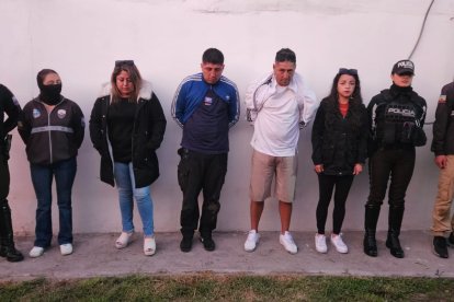 Entre los detenidos dos mujeres y dos hombres.