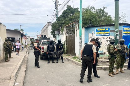 El Ministerio de Educación, junto al Bloque de Seguridad, intervinieron en planteles educativos de Machala y Puerto Bolívar.