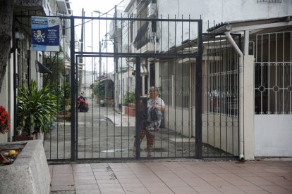 Vecinos de Sauces 2 alertan sobre robos frecuentes a conductores y familias.