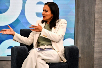 La ministra Inés Manzano fue quien informó sobre el cambio en sistema de OCP.