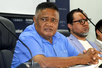 Jorge Guzmán habló en rueda de prensa sobre la decisión del Viceministerio del Deporte.