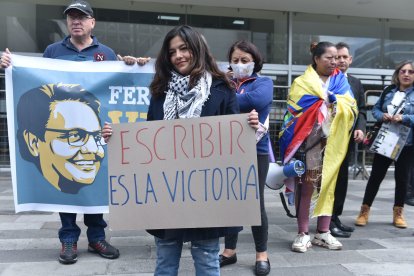 La jueza responsabilizó de su decisión a las hijas de Fernando Villavicencio.