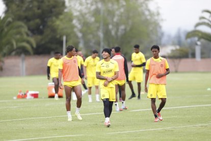 El plantel de Barcelona SC durante su entrenamiento este 23 de enero.
