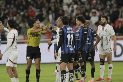 Independiente del valle le sacó una diferencia de 13 puntos al segundo de la LigaPro 2025, Liga de Quito.