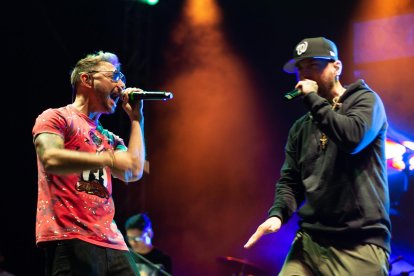 ROCKO Y BLASTY

AG-EXTERNOS