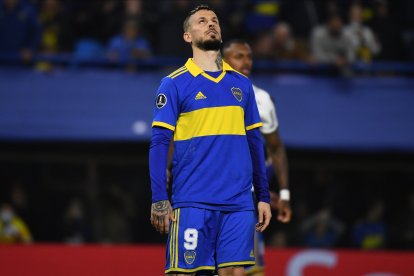 Darío Benedetto, delantero argentino de 35 años con pasado en Boca Juniors (foto), Newell's Old Boy, Olympique de Marsella, Querétaro, entre otros.