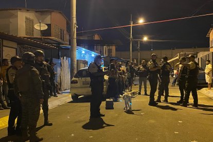 La violencia sacudió a Si Vivienda, en Manta. Dos hombres fueron ejecutados a tiros