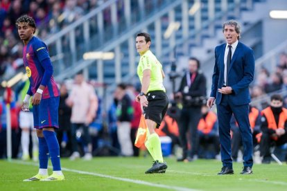 Guillermo Almada, tendencia tras desafiar al Barcelona en el Camp Nou.