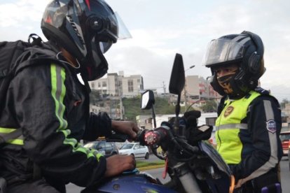 Conoce cómo rige el pico y placa en Quito.