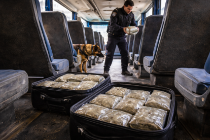 En discretas maletas viajaba la droga, en Imbabura.