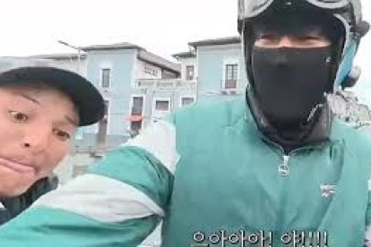 Las imágenes del robo se hicieron virales en redes sociales.