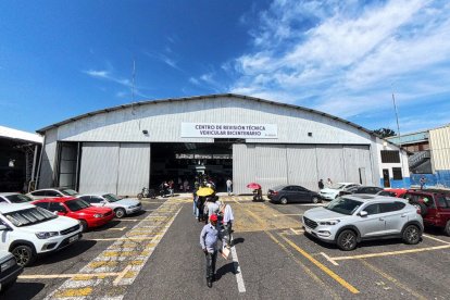 Ciudadanos esperan actualizaciones sobre la disponibilidad de servicios y trámites vehiculares.