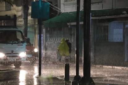 El aguacero cayó sobre la ciudad después de las 18:00 del viernes 30.