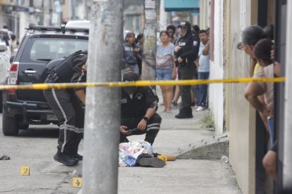 La zona fue acordonada, para facilitar las labores policiales.