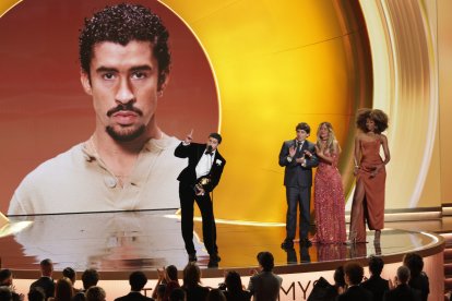 Bad Bunny este 1 de febrero durante los Premios Grammy.