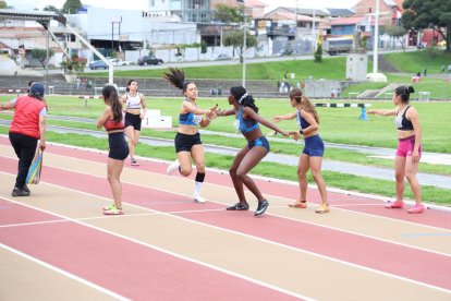 Cientos de deportistas esperan respuesta ante sus tramites de certificación de facturas del incentivo.