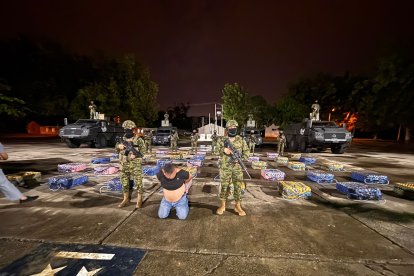 Un cargamento de una tonelada y media de droga fue decomisaba en Manabí, Hay un detenido